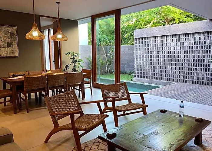 Pulang Private Pool Villa, Pererenan Canggu ホテル Pererenan