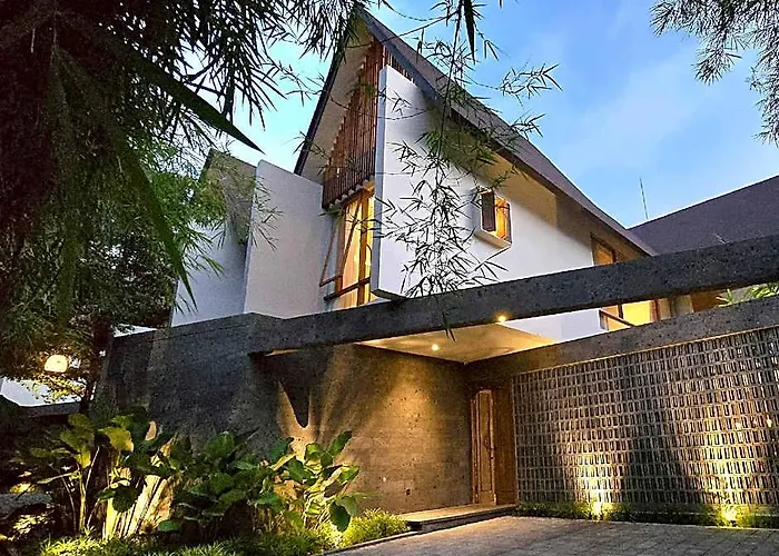 Pulang Private Pool Villa, Pererenan Canggu ホテル Pererenan